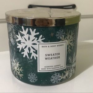 NEW - BBW 3 Wick Candle in Sweater Weather